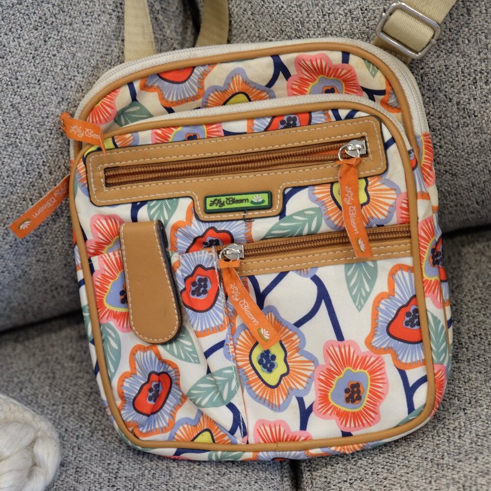 🌸 Lily Bloom Floral Crossbody/Shoulder Bag – Eco-Friendly Style with Bold Bloom